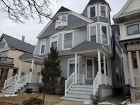 Building Photo - Historic eastside townhome