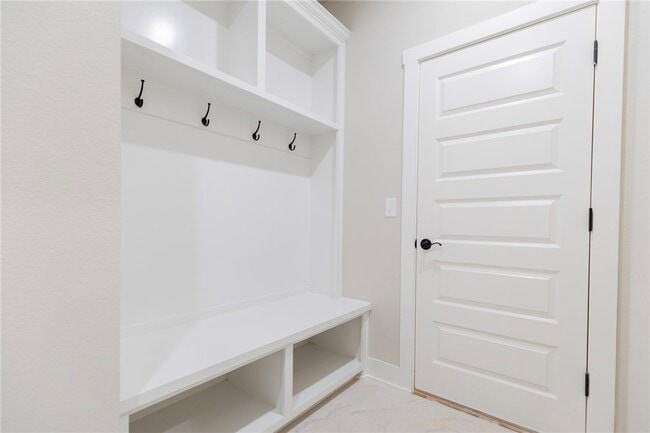 Building Photo - 808 Kelley Ann St