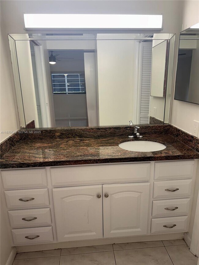 Building Photo - 9620 W McNab Rd