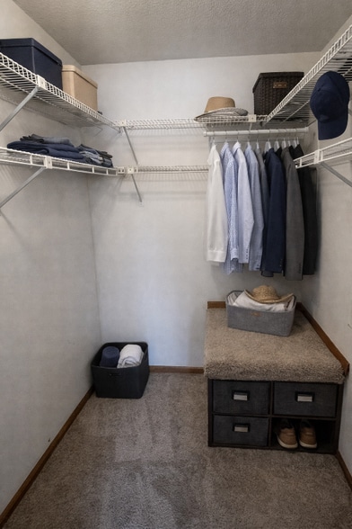 Building Photo - 11252 Robinson Dr