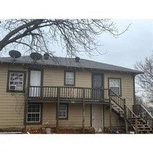 Building Photo - 611 S Judkins St