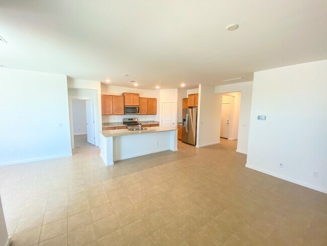 Building Photo - 6980 E Gamebird Way