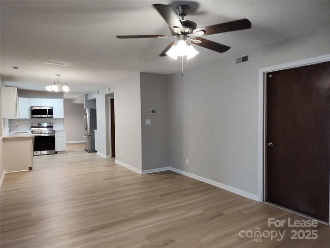 Building Photo - 7200 Oswego Ct