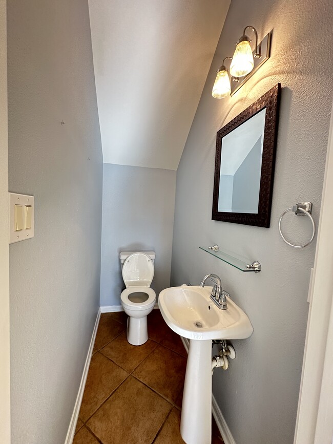 1st Floor Bathroom - 2213 Naomi St