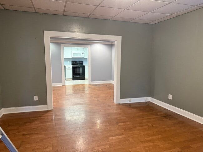 Building Photo - Very nice home located in the Tree Streets - Walking distance to ETSU!