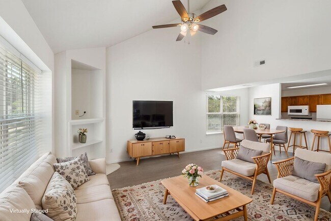 Building Photo - 5001-5003 Betty Jean Way