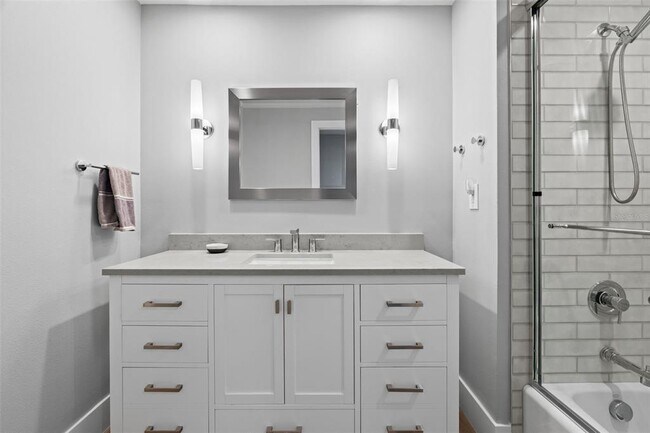 Building Photo - 1771 Ringling Blvd