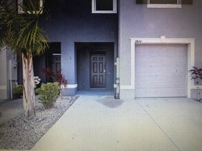 Building Photo - 2874 Suncoast Blend Dr