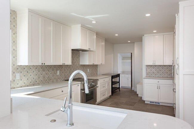 Building Photo - Restored 1928 Spanish in the Heart of Kensington