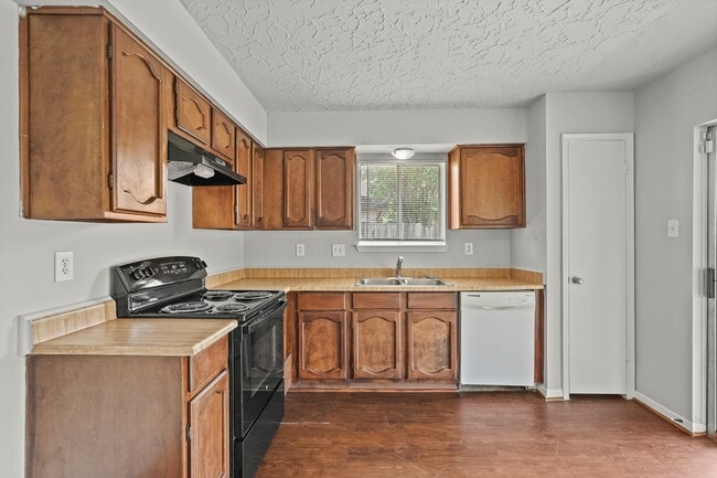 Building Photo - 10811 Coralstone Rd