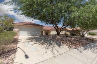 Building Photo - 327 Perry Ellis Dr