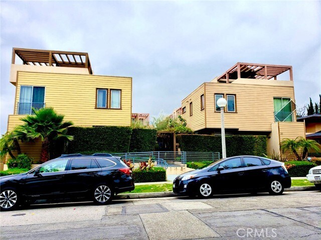 Primary Photo - 41 N Oak Ave