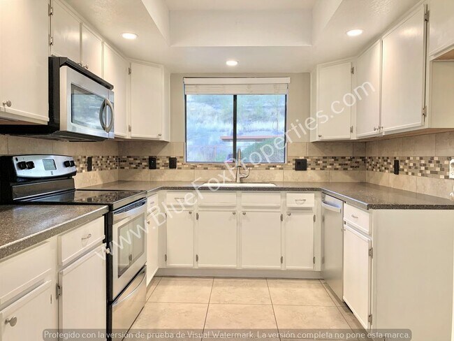 Building Photo - 7255 E Snyder Rd