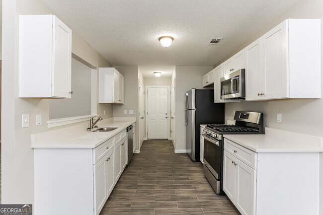 Building Photo - 4630 Thermal Ct