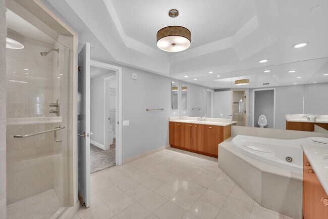 Building Photo - 2777 Paradise Rd