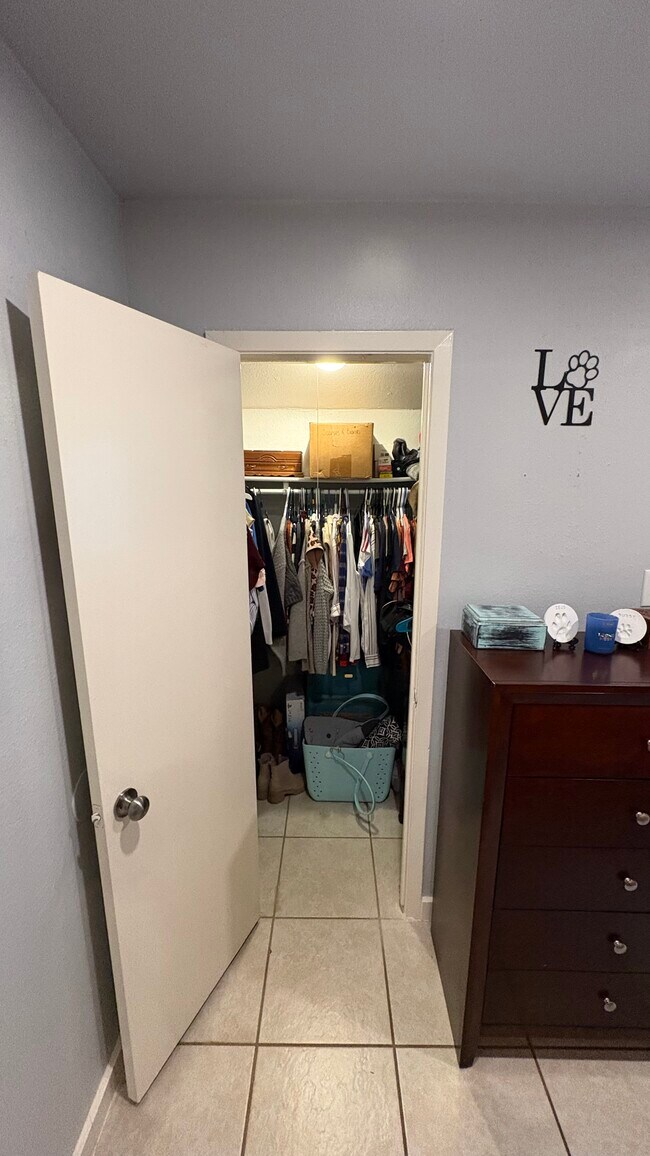 Building Photo - 6809 Blue Dawn Trl