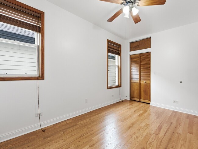 Building Photo - 3408 N Springfield Ave