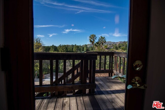 Building Photo - 11619 Lerdo Ave