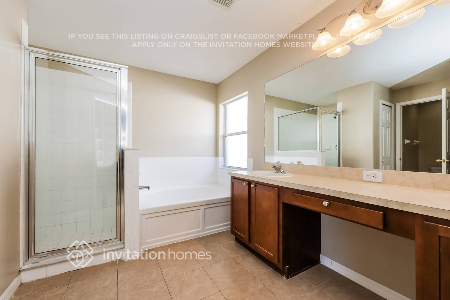 Building Photo - 7128 Royal George Ct