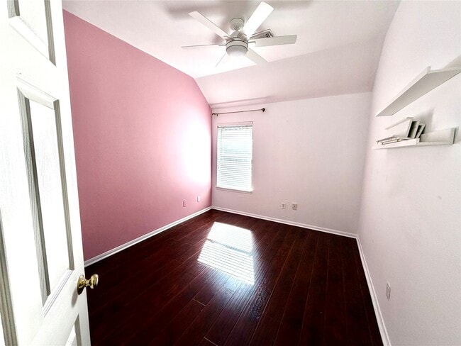 Building Photo - 1723 Wind Trace Cove