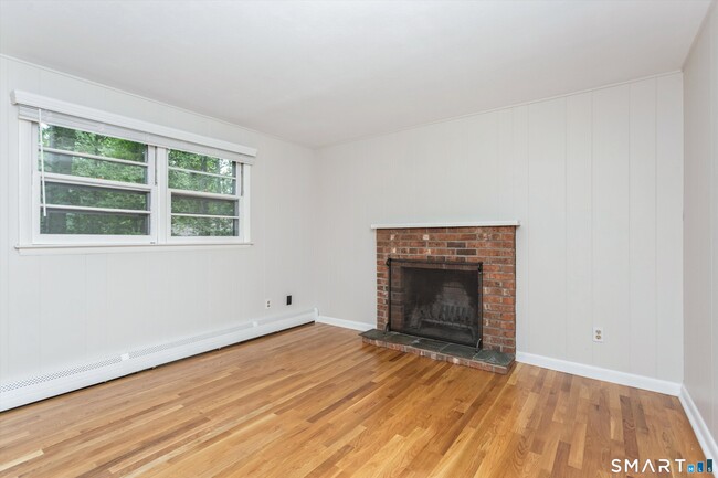 Building Photo - 4 Nappa Ln