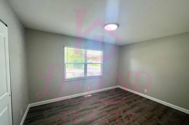 Building Photo - 113 Mill Pond Dr