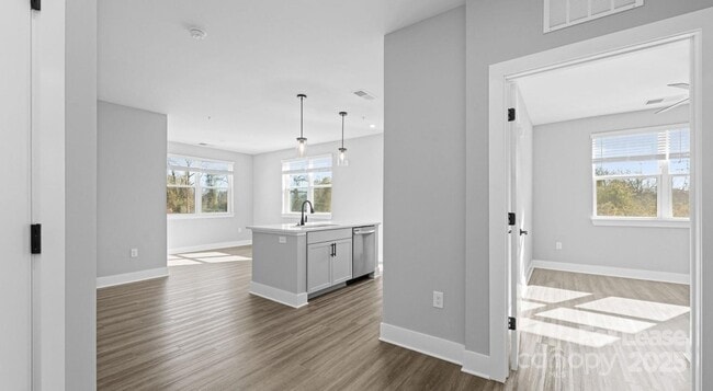 Building Photo - 120 Matheson Ave