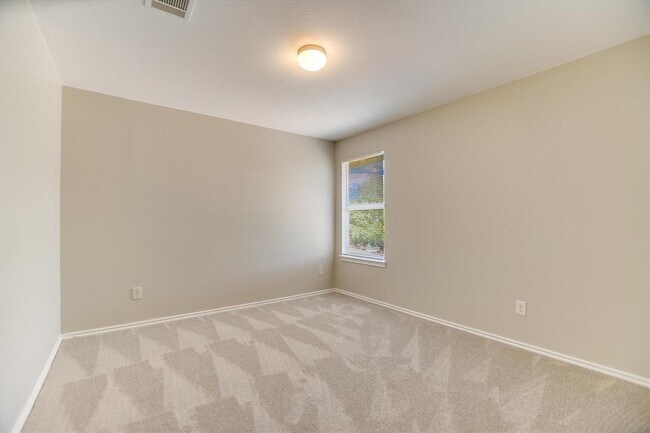 Building Photo - 3303 Barksdale Dr