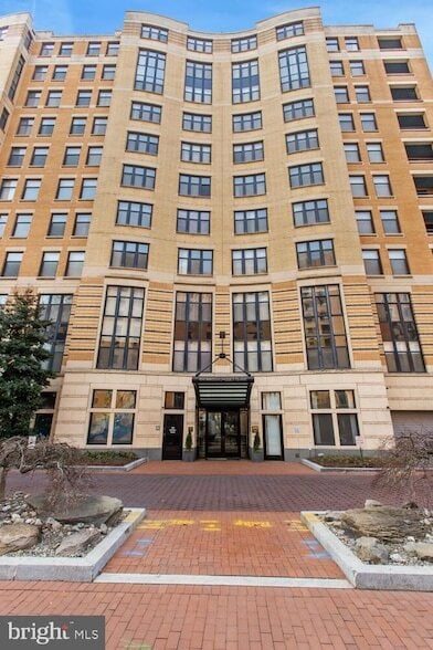 Building Photo - 400 Massachusetts Ave NW