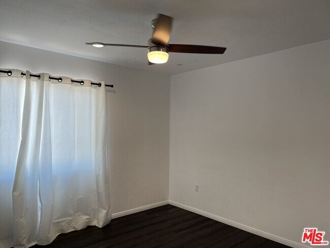 Building Photo - 2877 Gram Dr