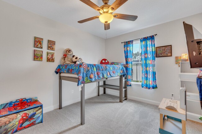 Building Photo - AVAILABLE NOVEMBER (PET FRIENDLY)