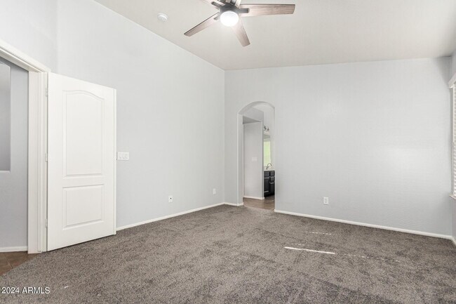 Building Photo - 45127 W Jack Rabbit Trail