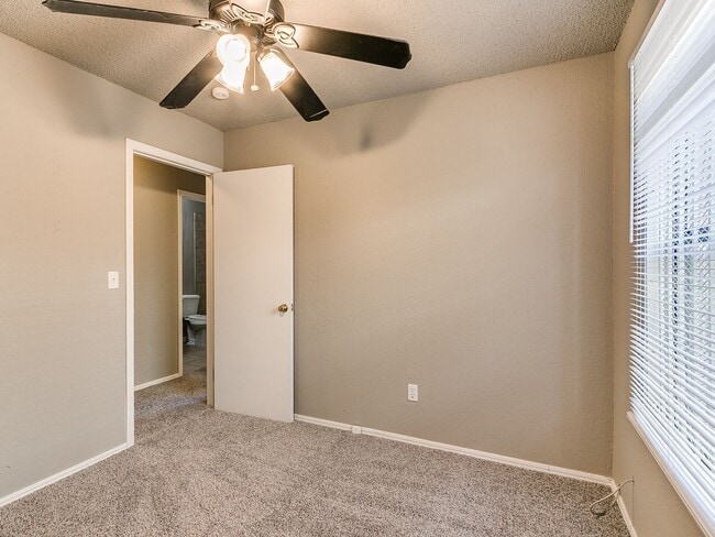 Building Photo - 3 Bed/2 Bath Home in Midwest City
