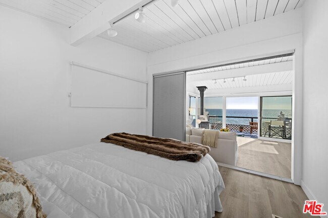 Building Photo - 25154 Malibu Rd