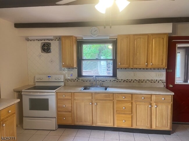 Building Photo - 1116 St Louis Ave