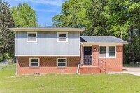 Building Photo - 201 Beechwood Dr