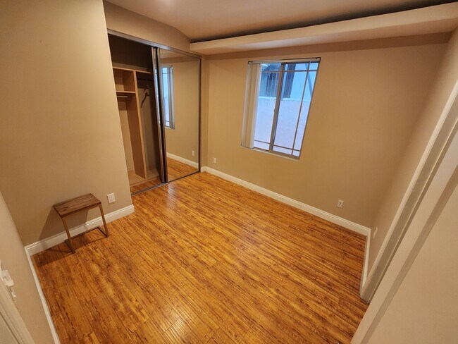 Building Photo - 11131 Sunshine Ter