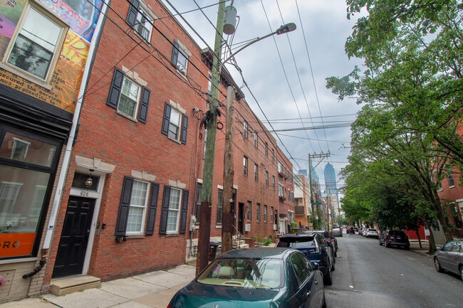Building Photo - 626 S 16th St