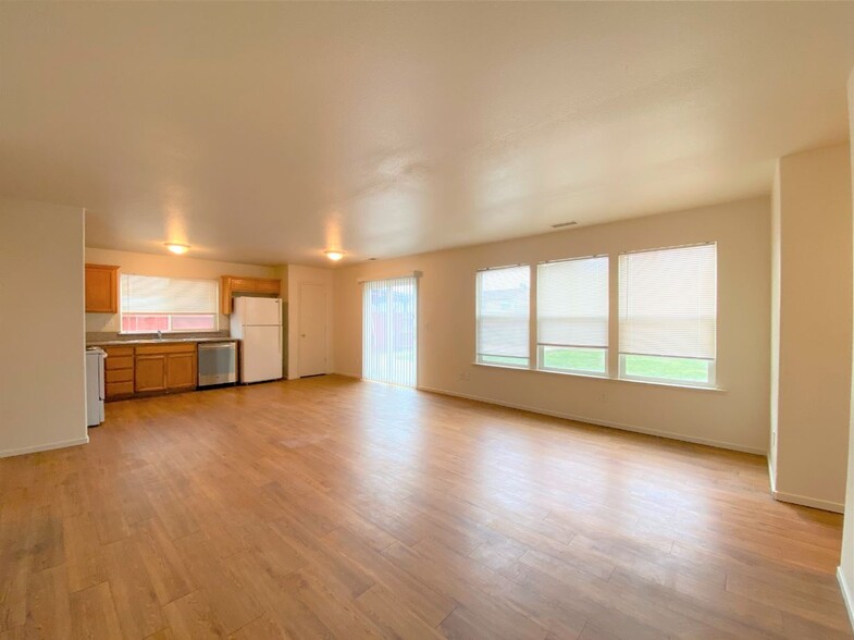 Building Photo - 3879 Twilight Ave