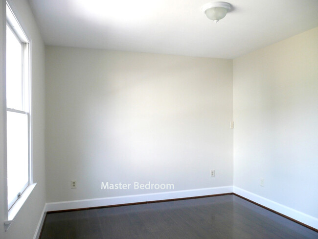 Bedroom - 444 Walnut Ave SE