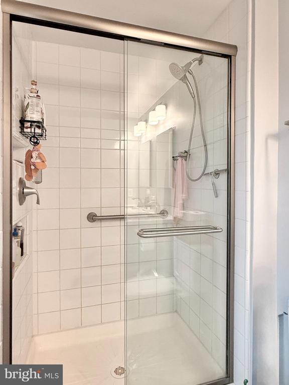 Building Photo - 6 Quail Ridge Dr