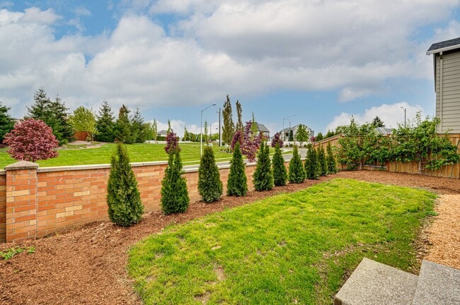 Building Photo - Coming Soon!  Beautiful Three Bedroom in Taverner Ridge!