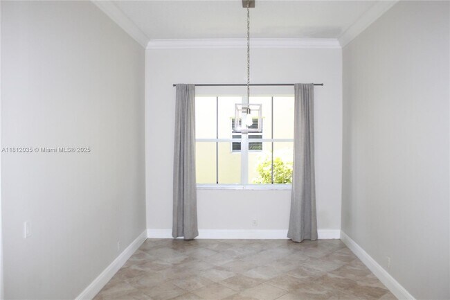 Building Photo - 1342 Crossbill Ct