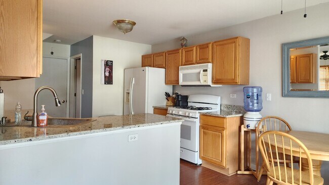 Building Photo - 301 Wedgewood Cir