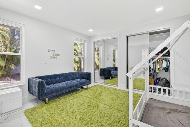 Building Photo - 2673 NW 64th Blvd