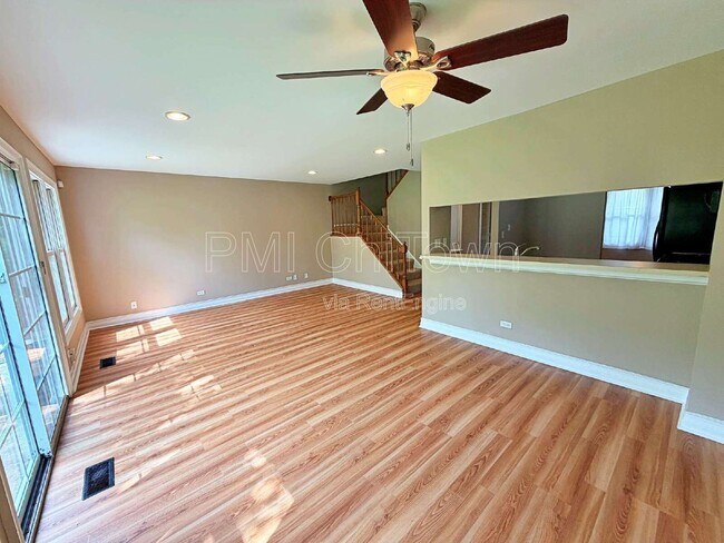 Building Photo - 262 Greensboro Ct