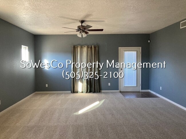 Building Photo - Beautiful Newer 3 Bedroom Home w/ Garage