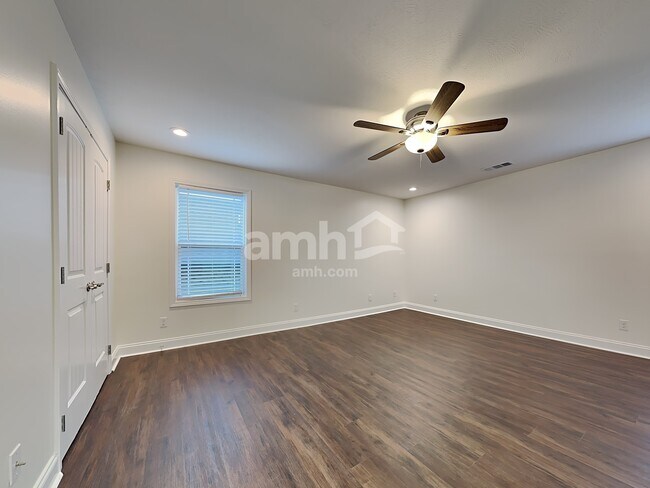Building Photo - 127 Ann Cove Ln