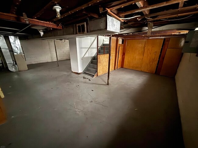 Building Photo - 7795 Heyden