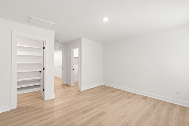 Building Photo - Stunning New Construction Townhome